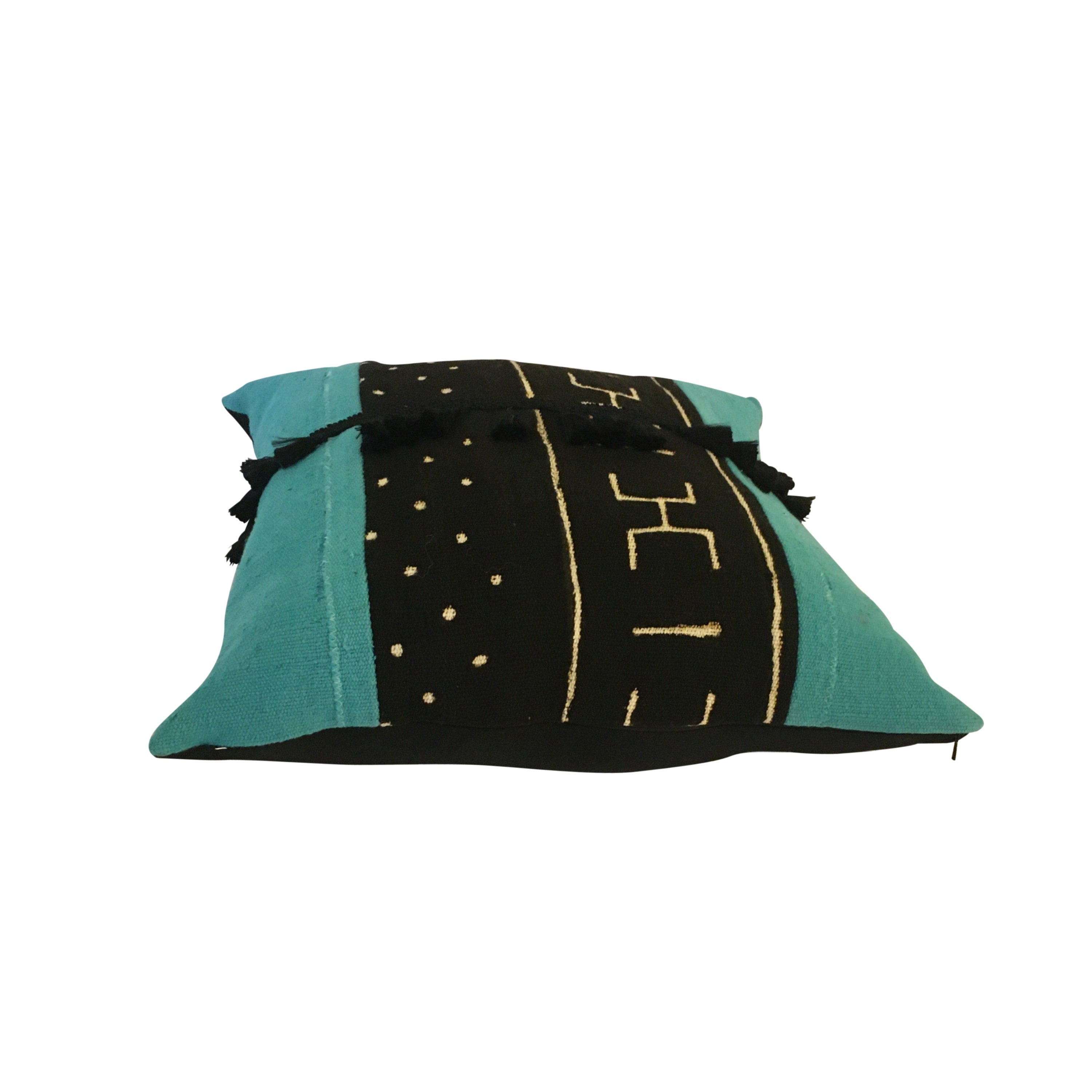 Mudcloth Arrow Pillow Cover, Tassels on Pillow, African Mud Cloth Pillow