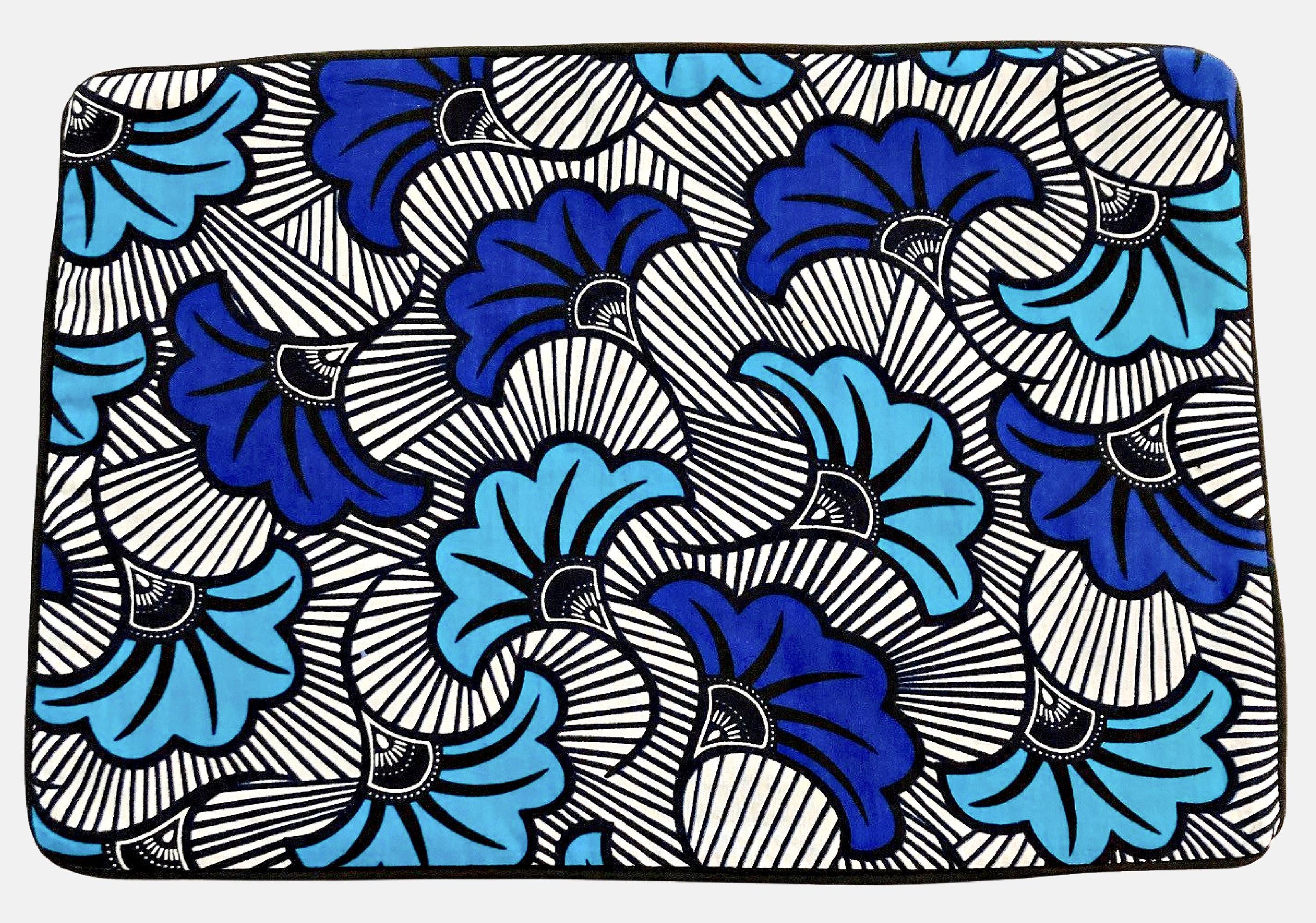 FULL PLACEMAT SET - Includes Flower Placemats, Napkins and Napkin Rings, Set of 4, 6 or 8, Blue Table Setting, Reversible Placemats